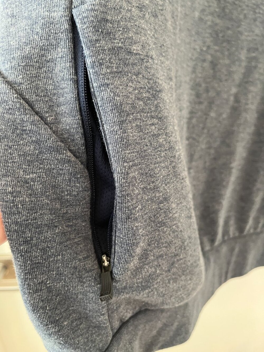 Nike Men's Medium Dri-FIT Heather Gray Pullover Hoodie Athletic Training - Picture 4 of 5